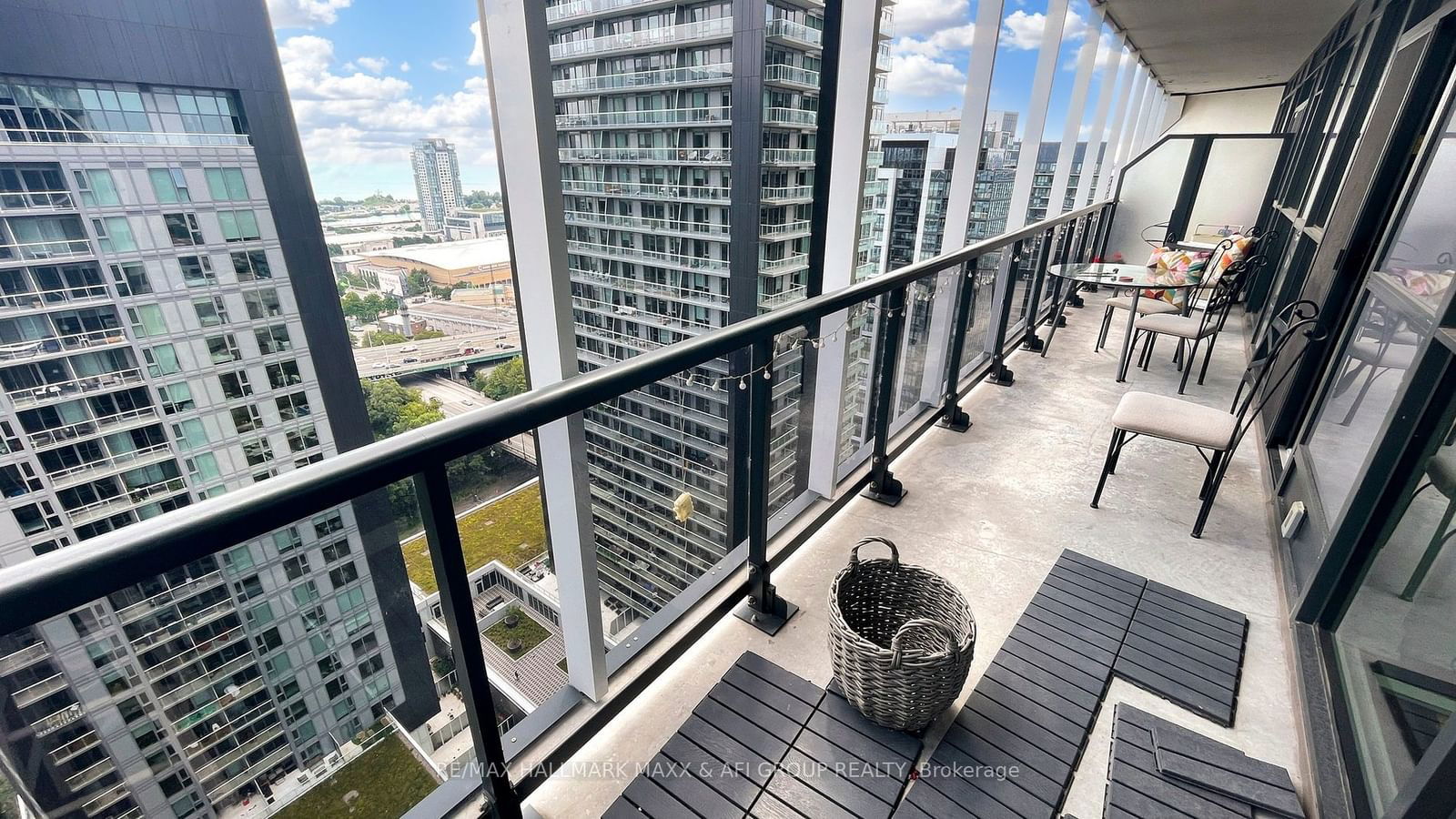 50 Ordnance St, unit 2501 for sale