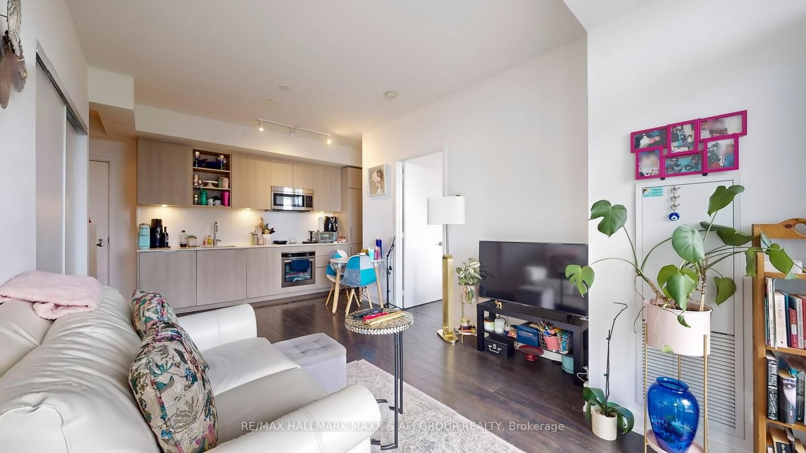 50 Ordnance St, unit 2501 for sale - image #7