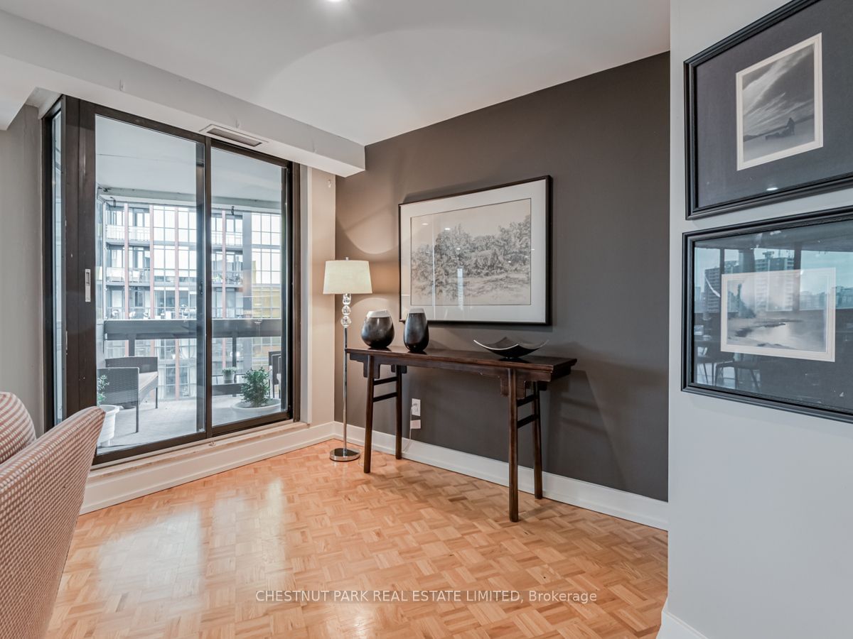 15 Mcmurrich St, unit 1502 for sale - image #20