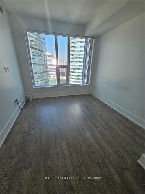 10 York St, unit 5913 for rent - image #4