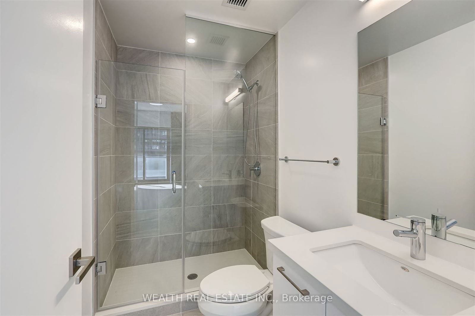 33 Frederick Todd Way, unit 816 for sale - image #8