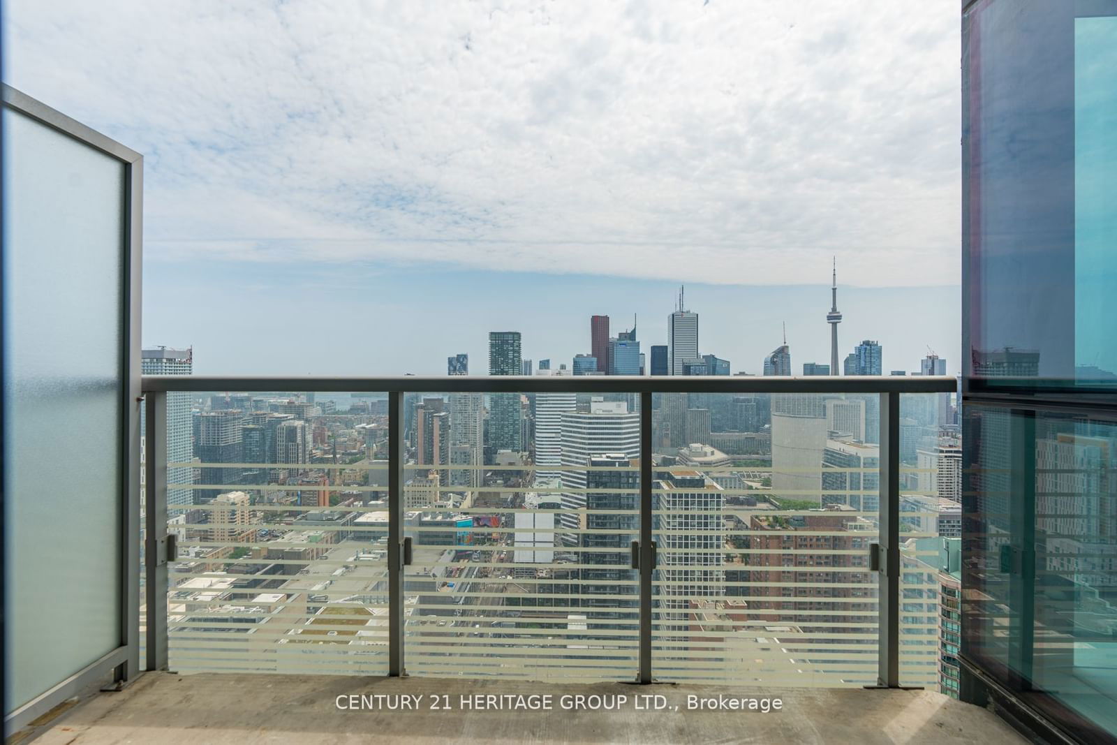 386 Yonge St, unit 4509 for rent