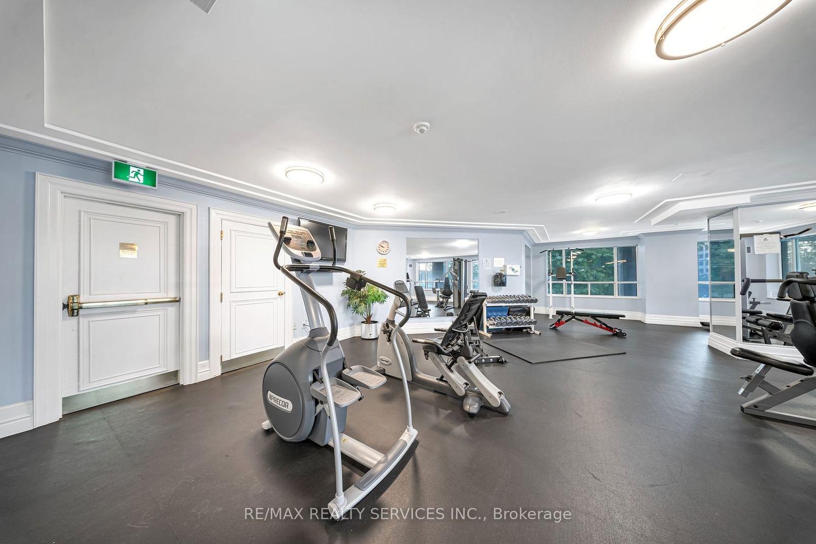 887 Bay St, unit 908 for sale - image #28