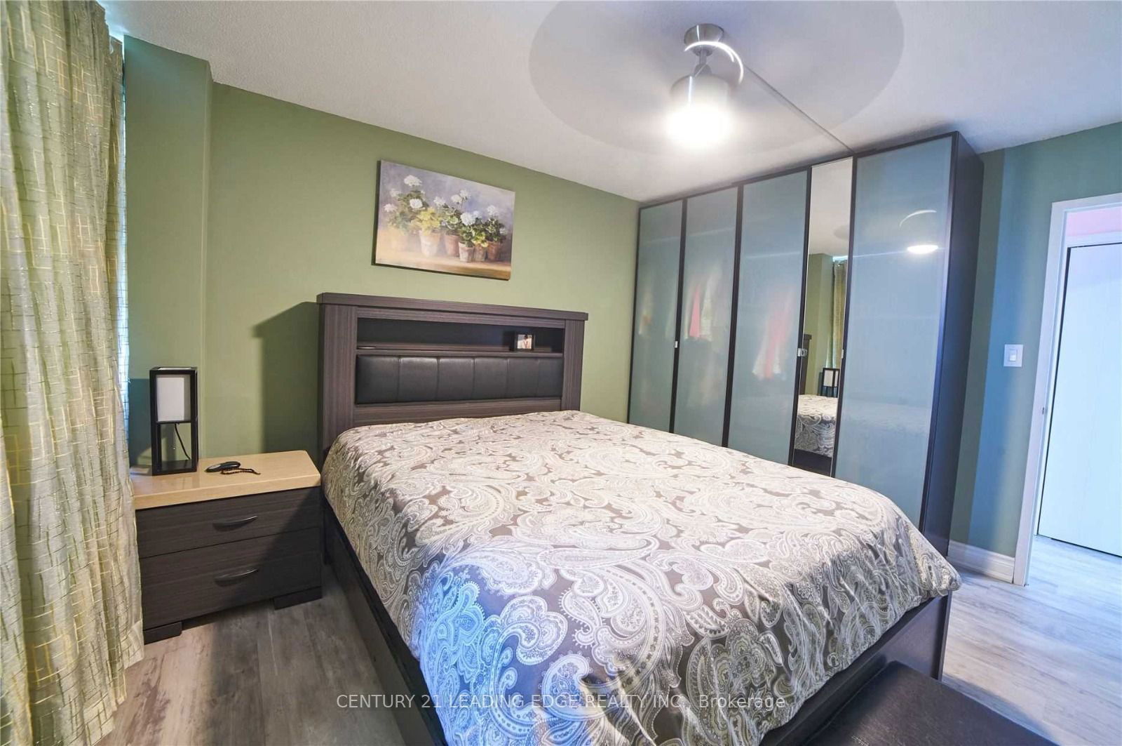 715 Don Mills Rd, unit 2604 for rent