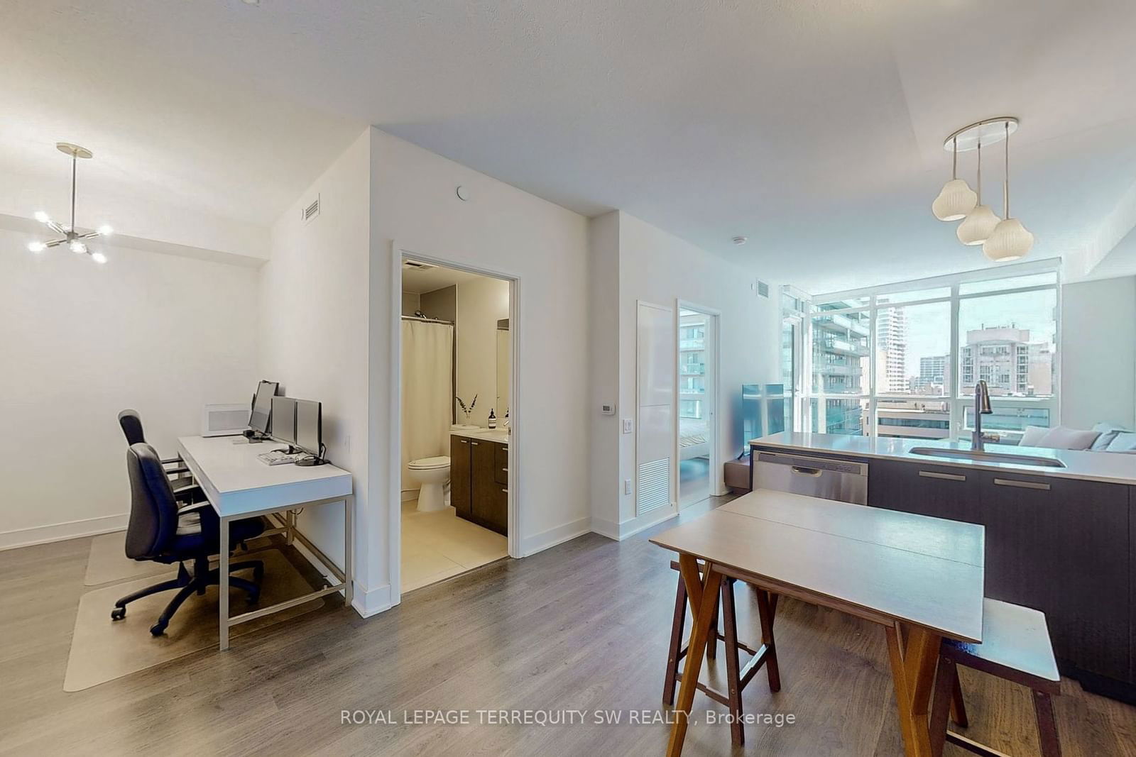 30 Roehampton Ave, unit 1001 for sale - image #6