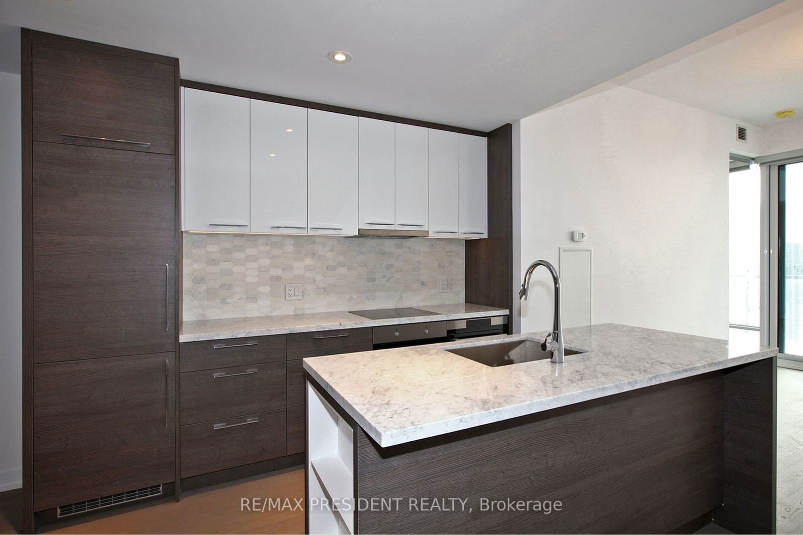 488 University Ave, unit 5208 for rent - image #19