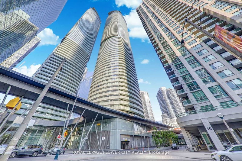 12 York St, unit 1407 for sale - image #1