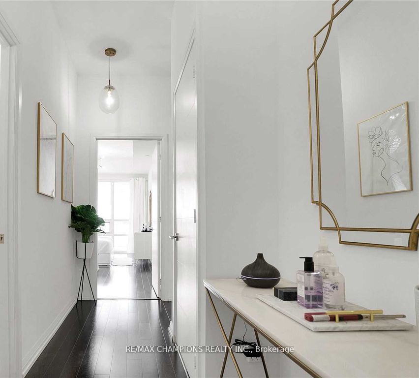 460 Adelaide St, unit 103 for sale - image #4