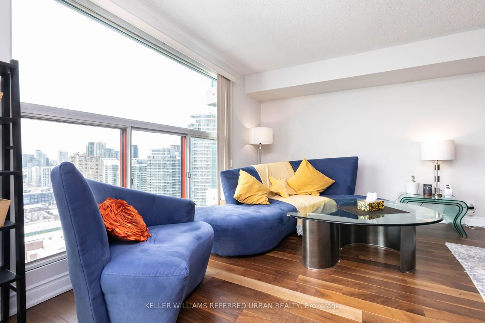 99 Harbour Sq, unit 3111 for rent - image #10