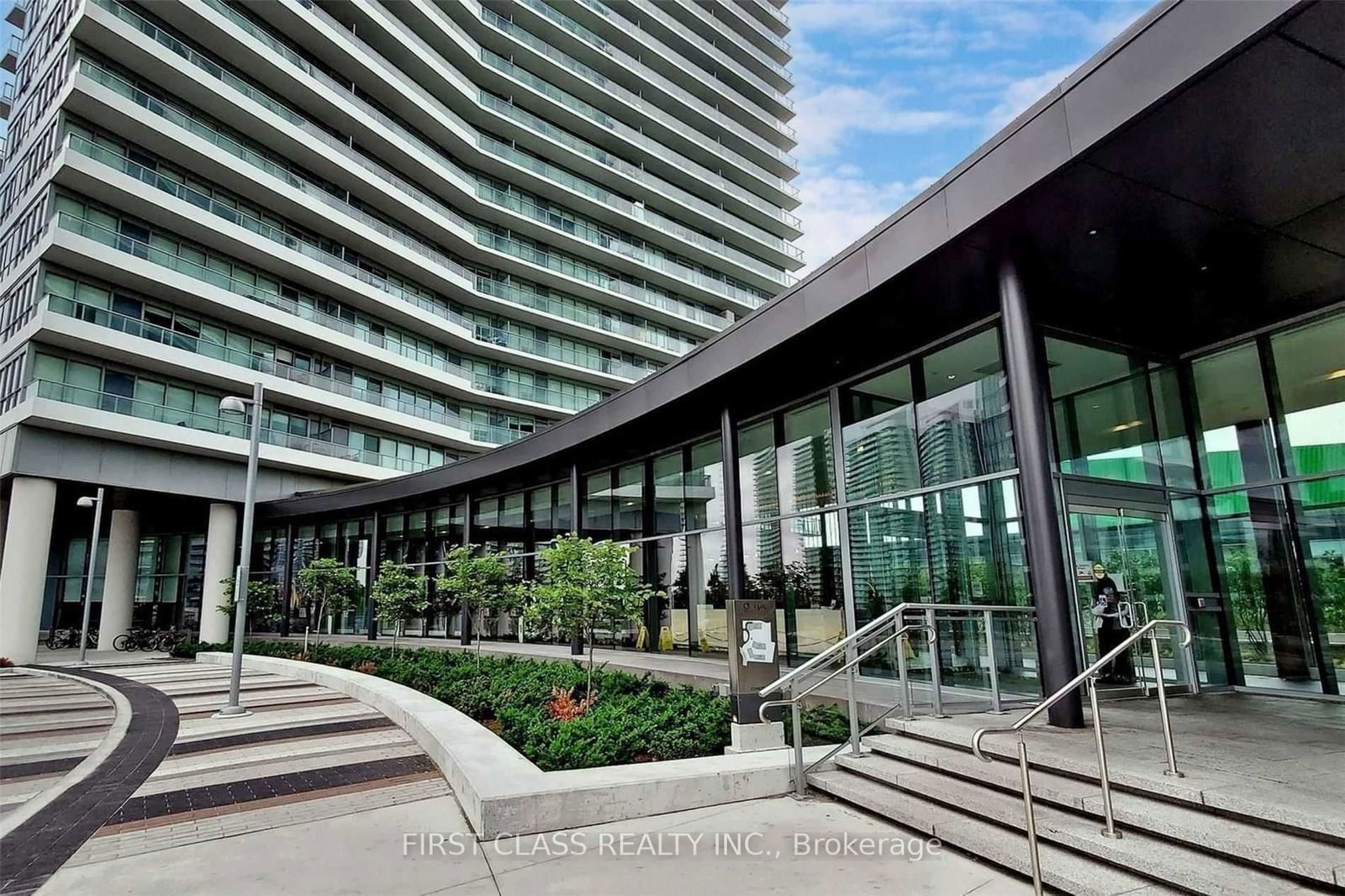 115 MCMAHON Dr, unit 1608 for sale - image #2