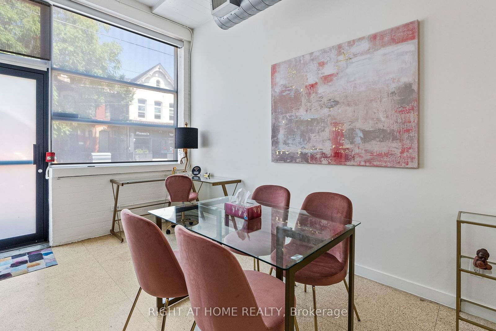 365 Dundas St E, unit 102 for sale - image #7