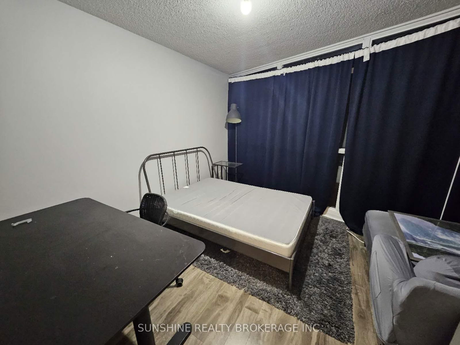 21 Carlton St, unit 802 for rent - image #6