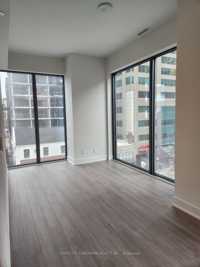 8 Cumberland St, unit 504 for rent