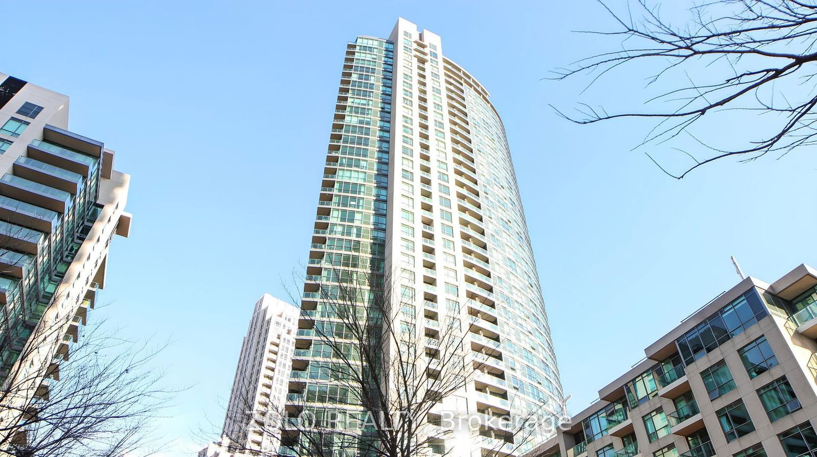 215 Fort York Blvd for sale  - image #2