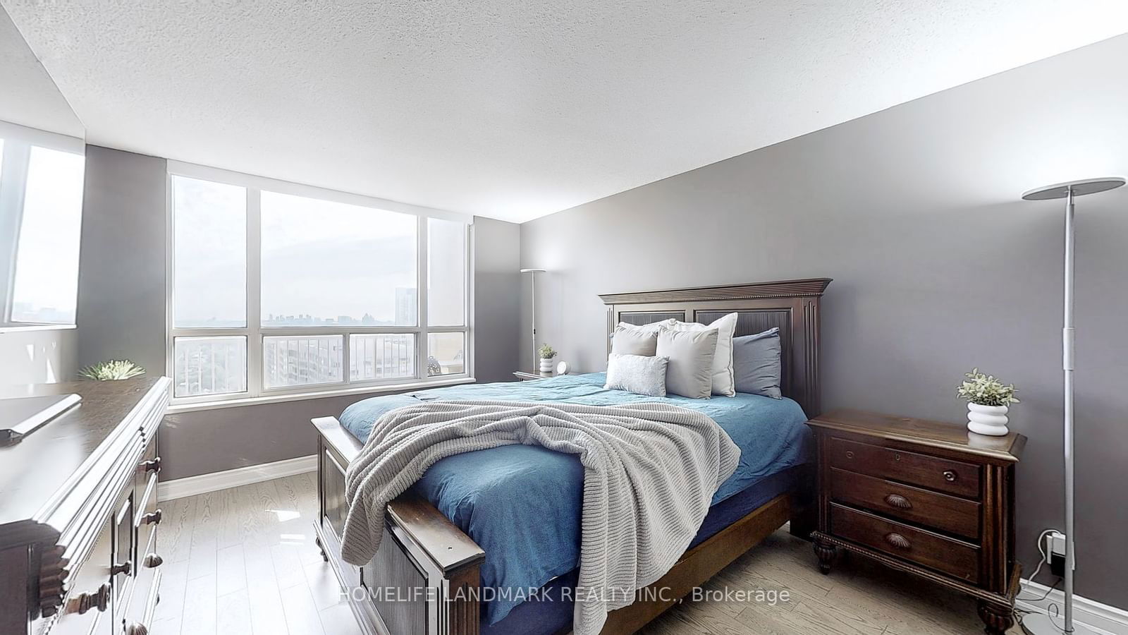 100 Upper Madison Ave, unit 2806 for sale