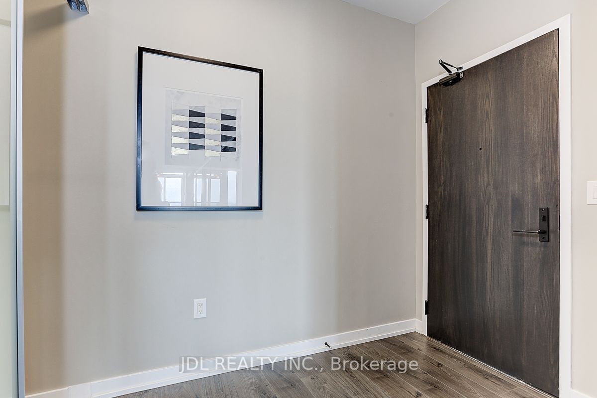 426 University Ave, unit 3201 for sale - image #7