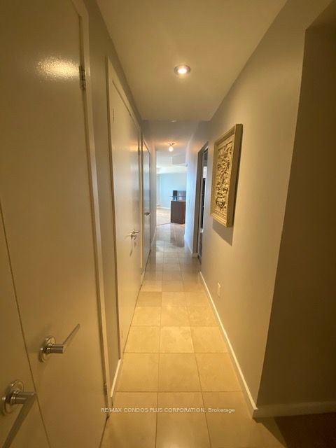 218 Queens Quay W, unit 910 for sale - image #13