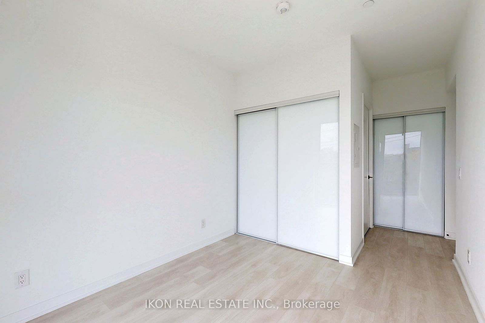 5 Defries St, unit 201 for rent - image #21