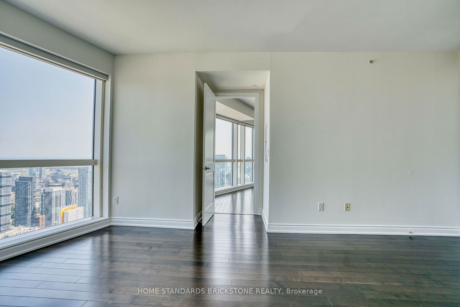 388 Yonge St, unit 6107 for rent - image #10