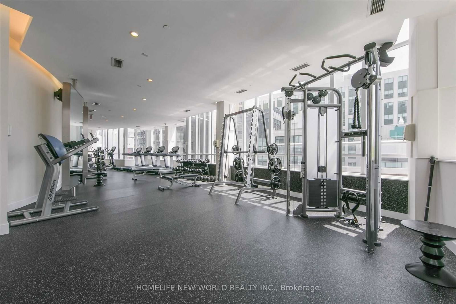 270 Wellington St W, unit 725 for sale - image #17