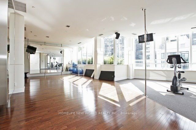 270 Wellington St W, unit 725 for sale - image #18