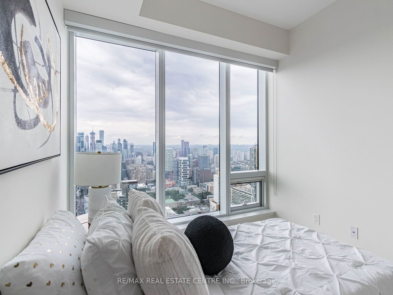 197 Yonge St, unit 5102 for sale - image #30