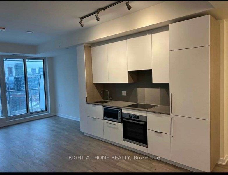 28 FREELAND St, unit 2506 for rent