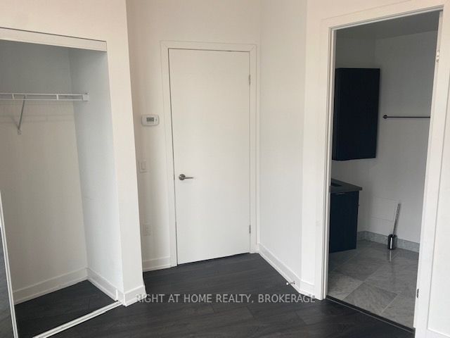 38 Iannuzzi St, unit 2104 for rent