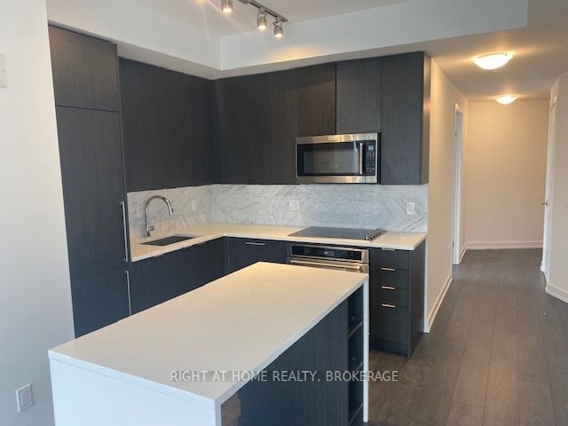 38 Iannuzzi St, unit 2104 for rent