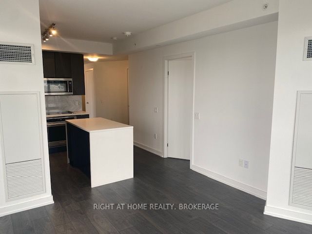 38 Iannuzzi St, unit 2104 for rent