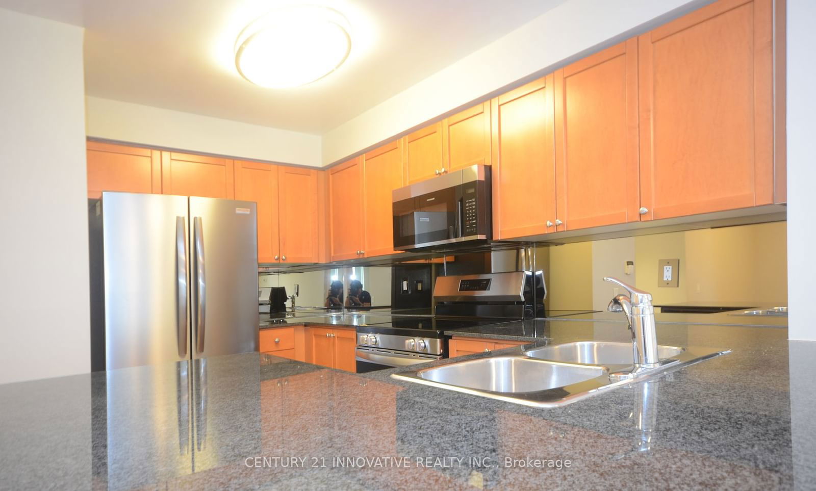 21 Hillcrest Ave S, unit 1402 for sale - image #5