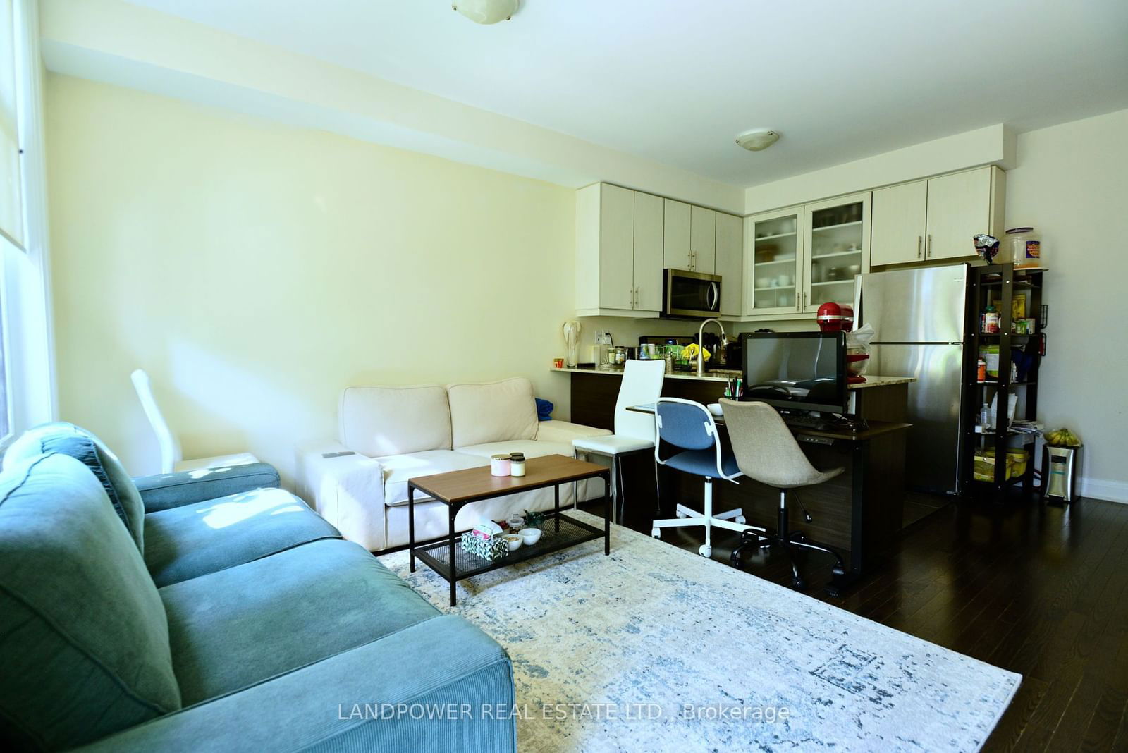 11 Eldora Ave, unit 3 for sale - image #2