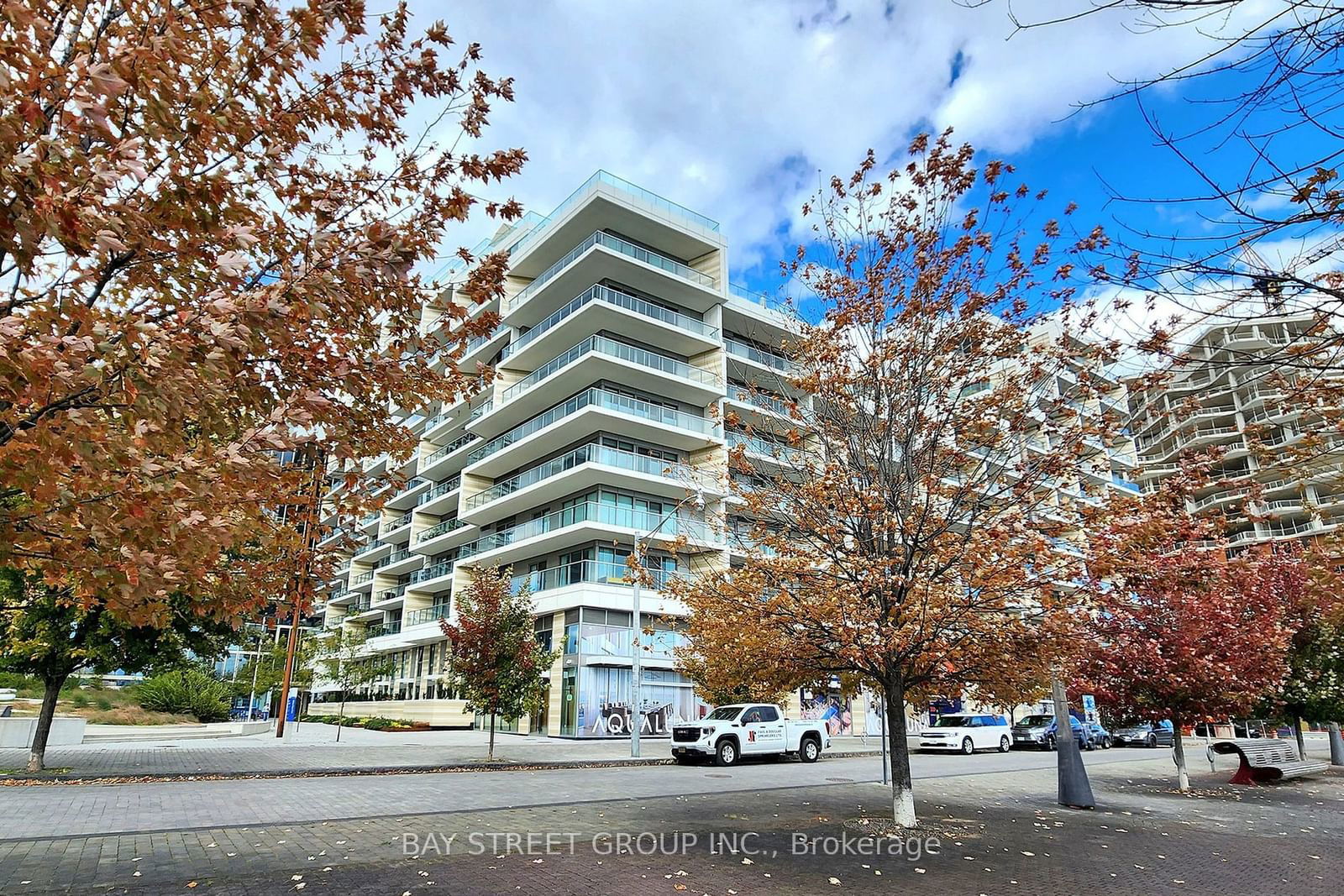 118 Merchants' Wharf, unit 305 for sale - image #1