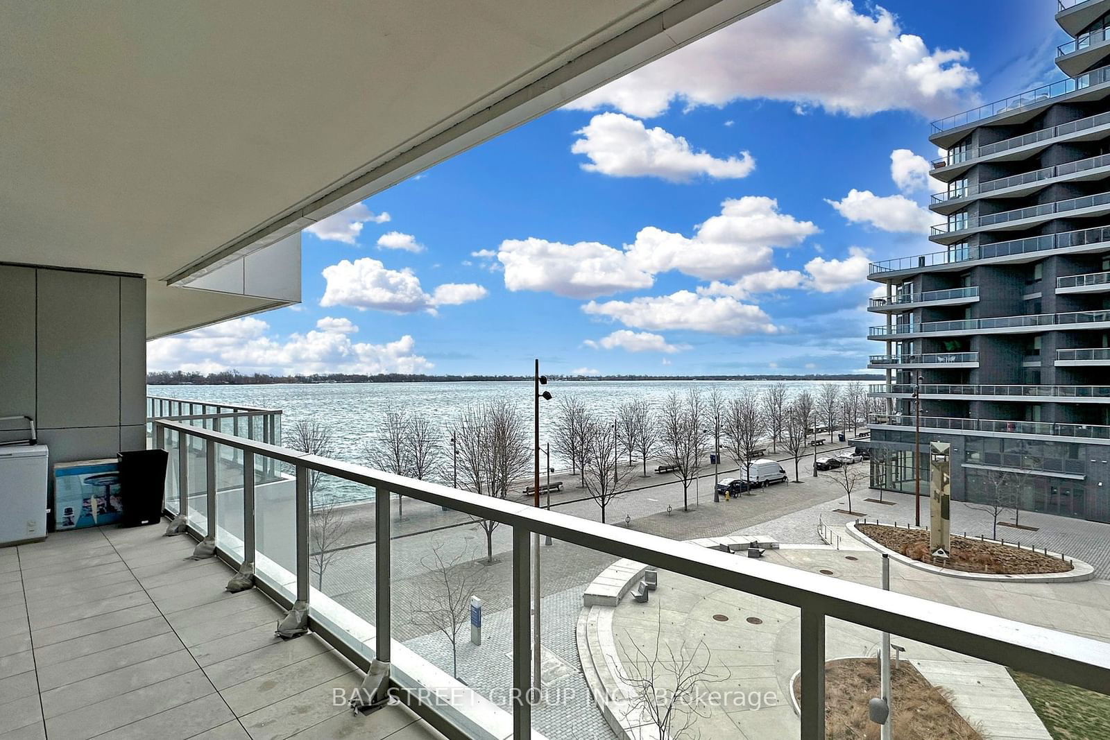 118 Merchants' Wharf, unit 305 for sale - image #32