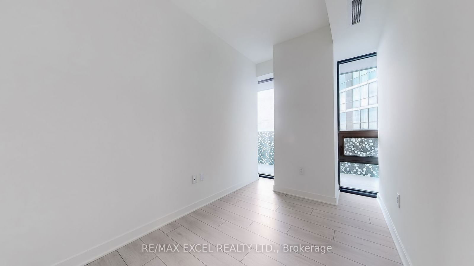 55 Charles St E, unit 3606 for rent