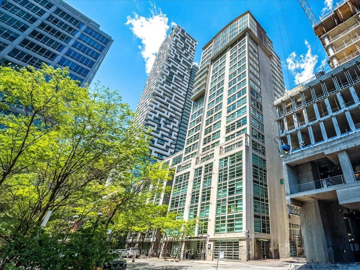 50 Lombard St, unit 1401 for sale - image #2