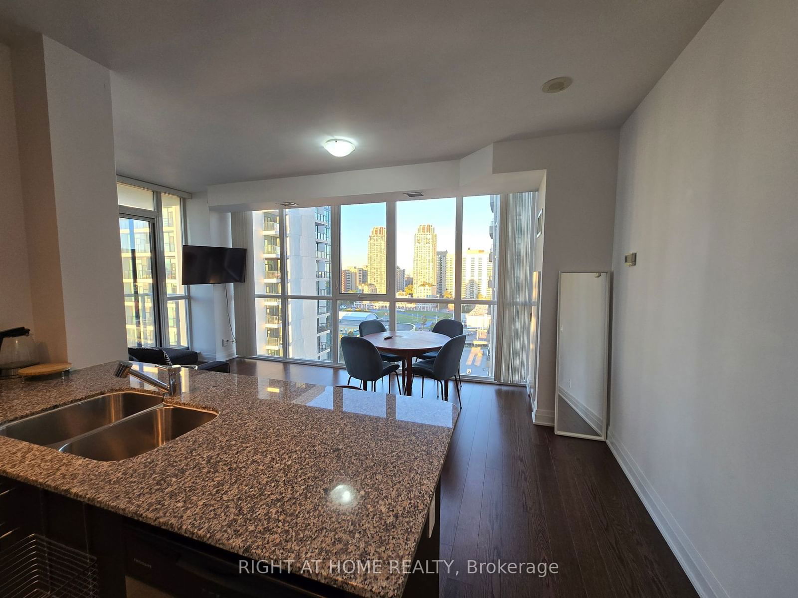 530 St Clair Ave W, unit 1304 for rent