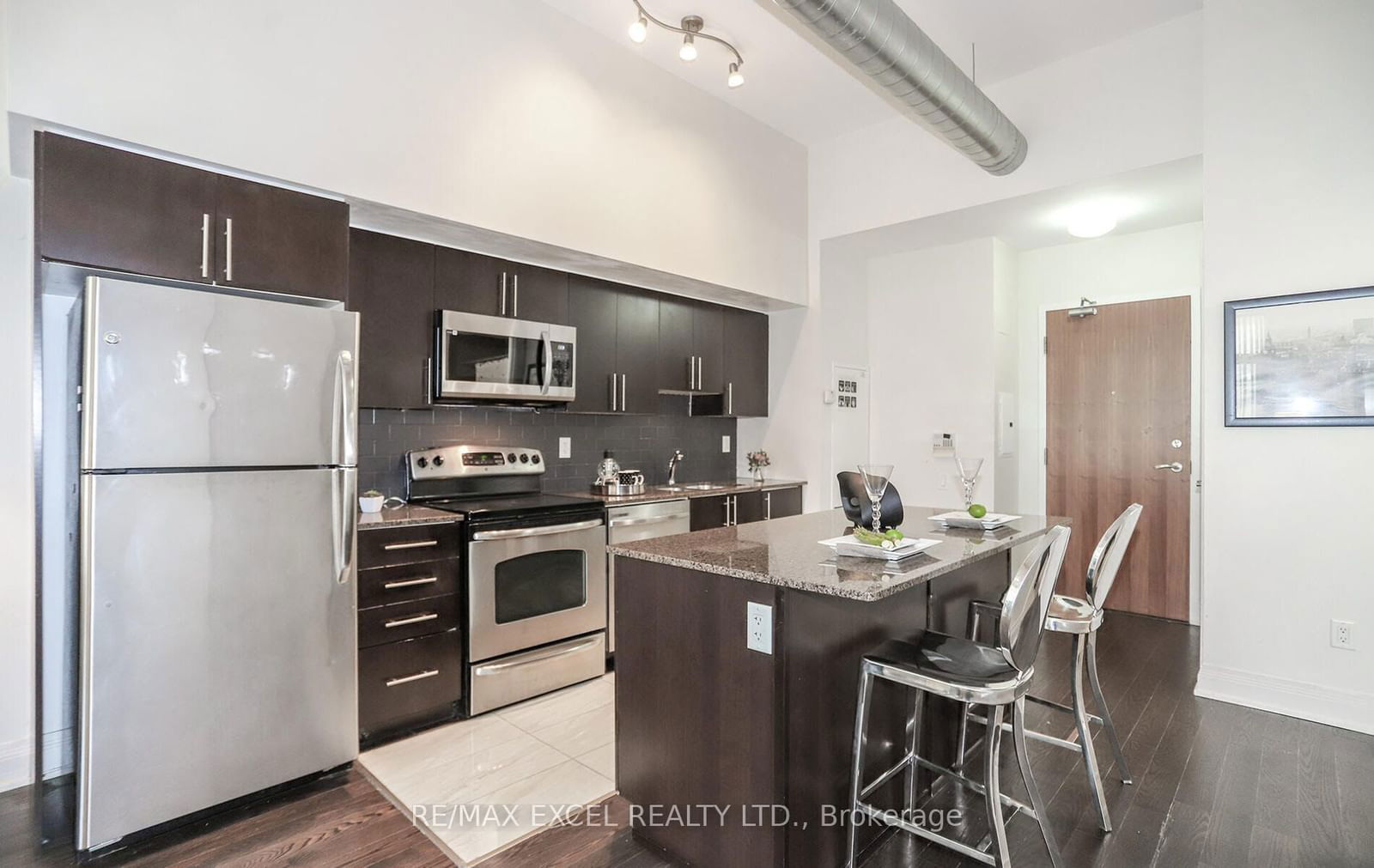 2191 Yonge St, unit Loft #4 for sale - image #13