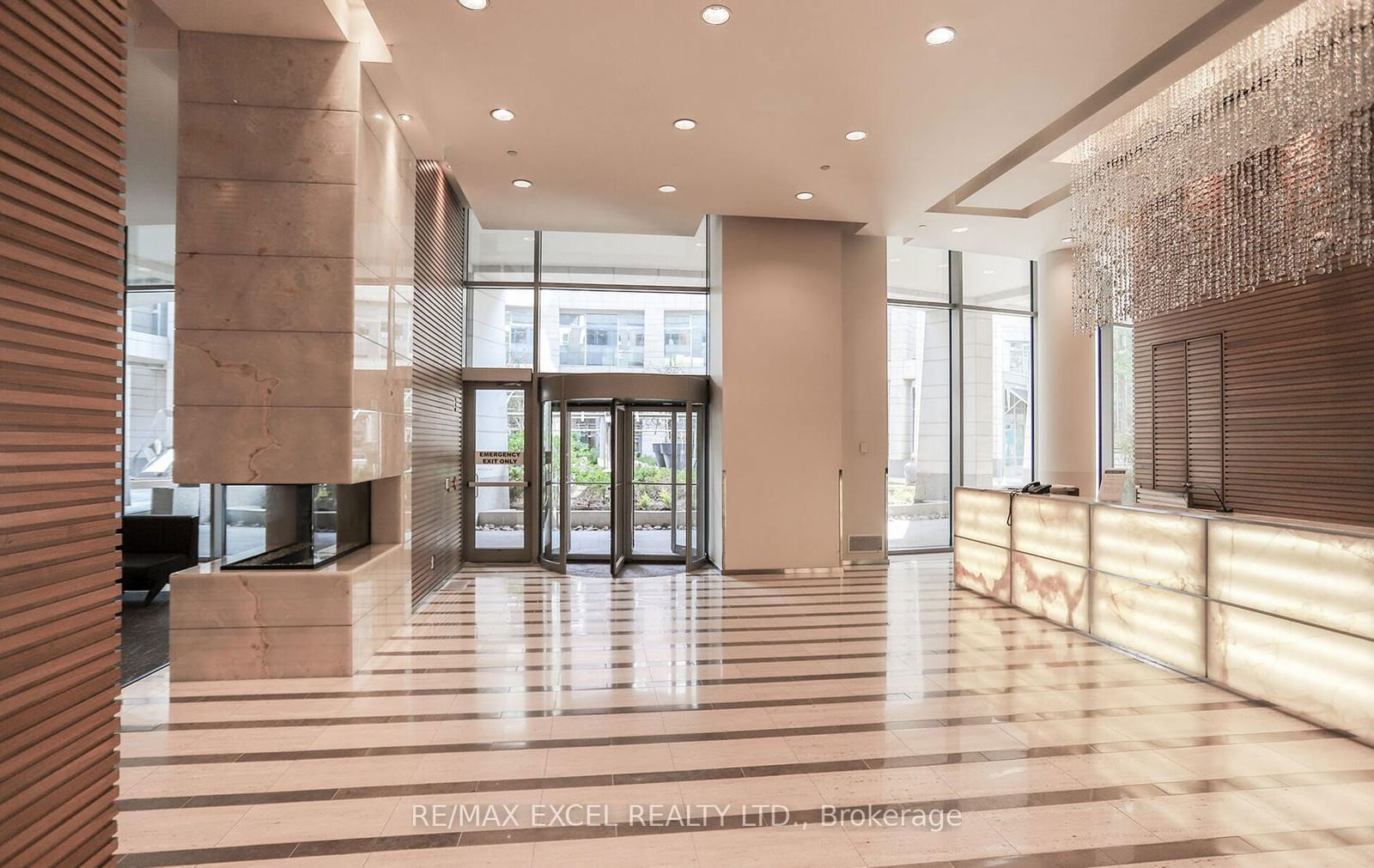 2191 Yonge St, unit Loft #4 for sale - image #3