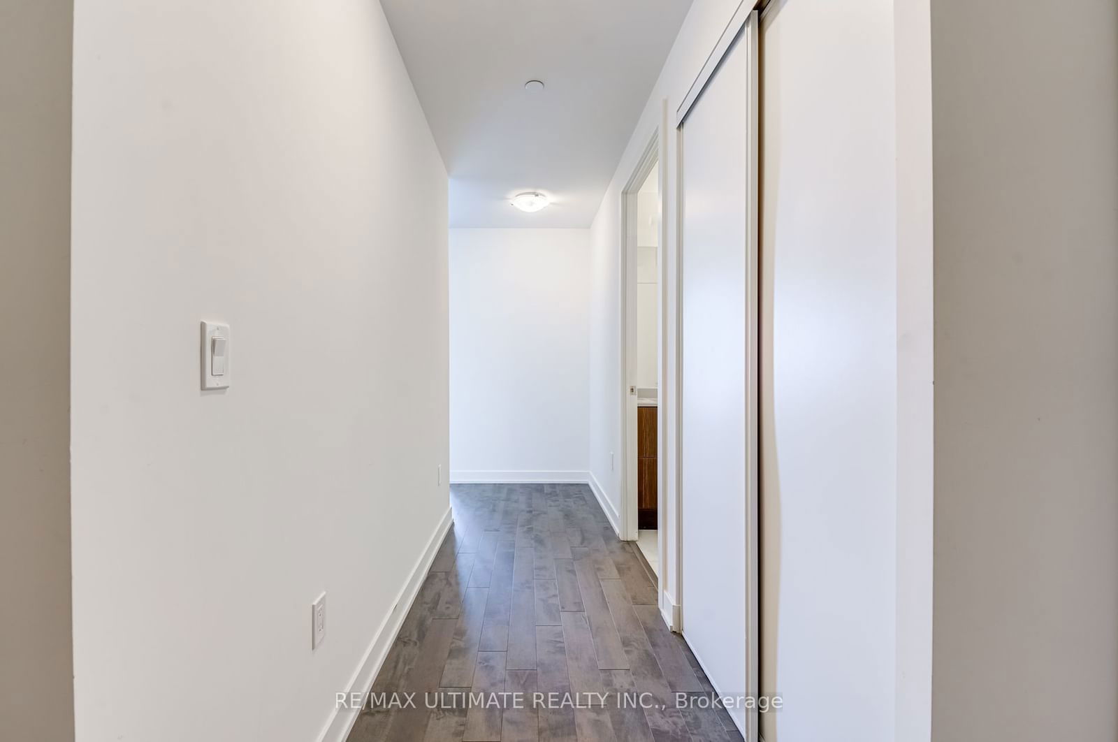 330 Richmond St W, unit 2509 for rent - image #3