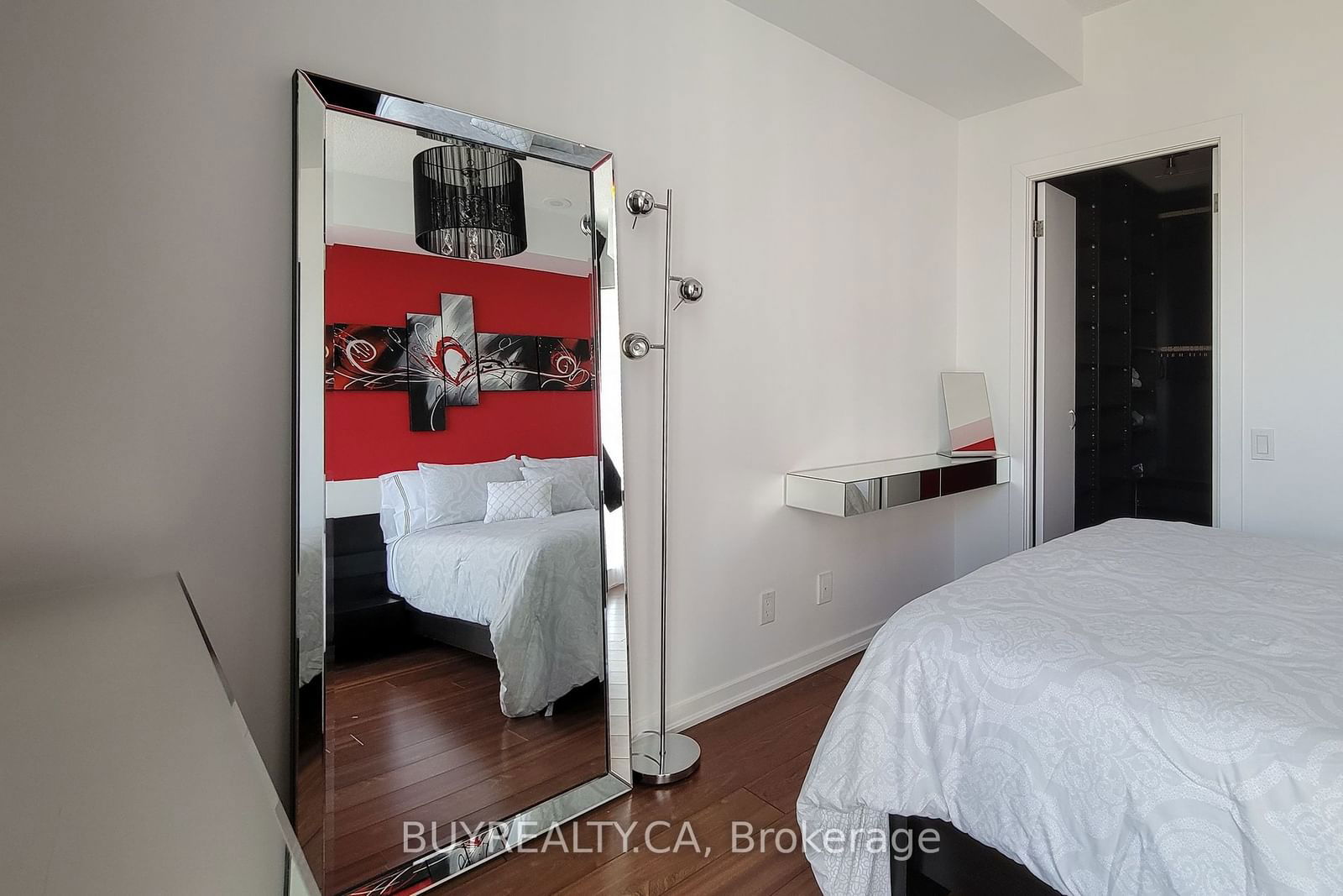 30 Canterbury Pl E, unit 905 for rent - image #13