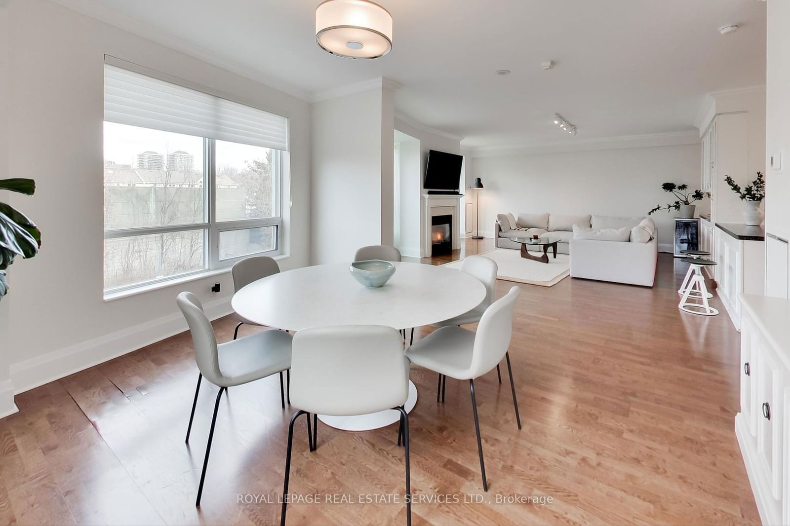 20 Scrivener Sq, unit 313 for sale - image #18