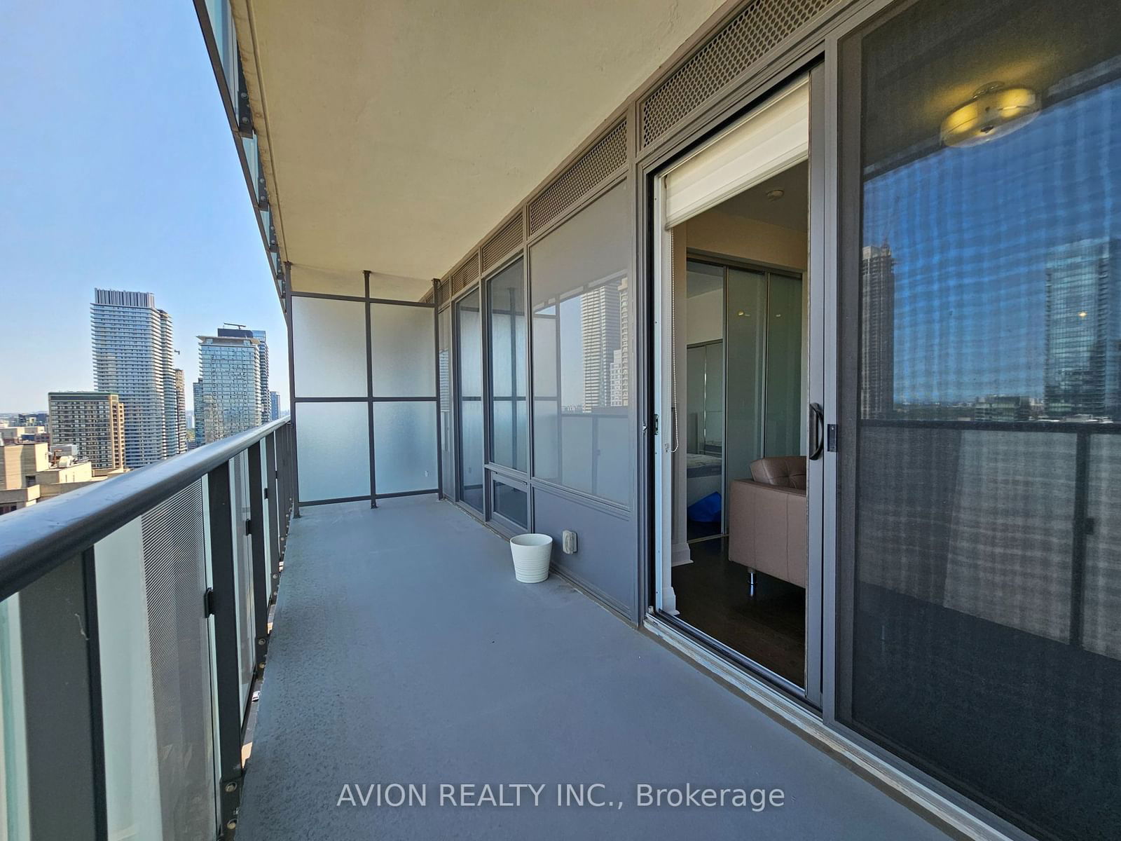 65 St. Mary St, unit 3208 for rent - image #5