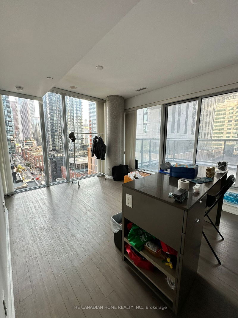 101 Peter St, unit 1206 for rent