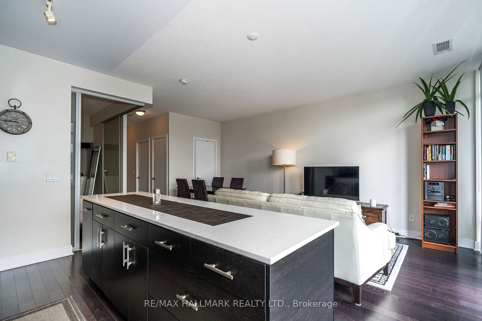 90 Stadium Rd, unit 919 for rent - image #22