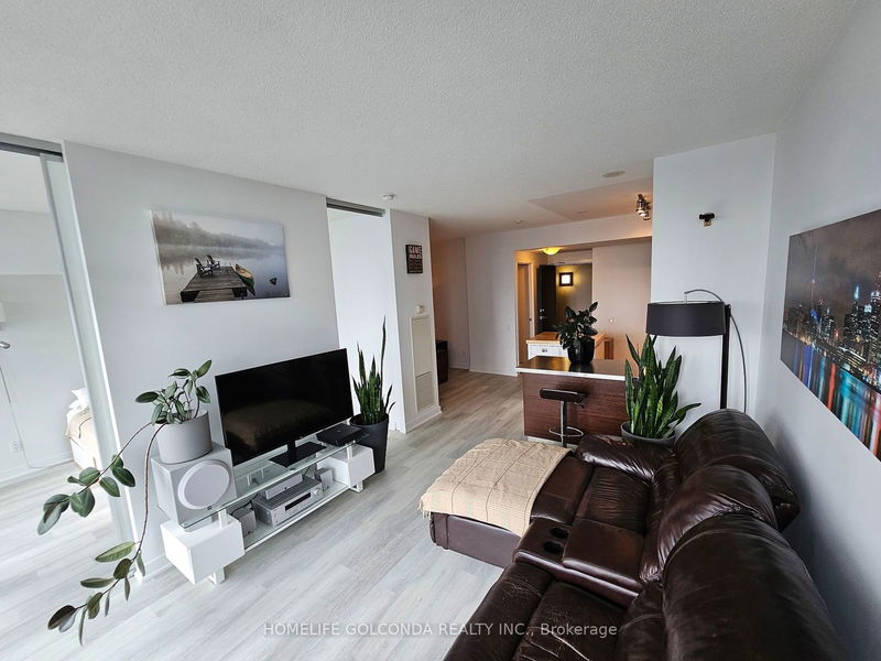 33 Charles St E, unit 2308 for sale - image #1