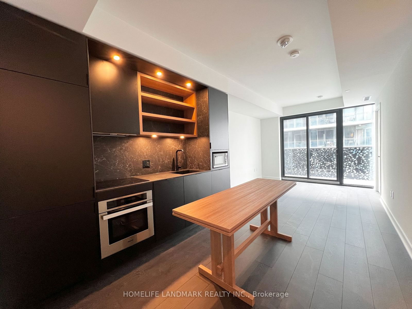 55 Charles St E, unit 4108 for rent