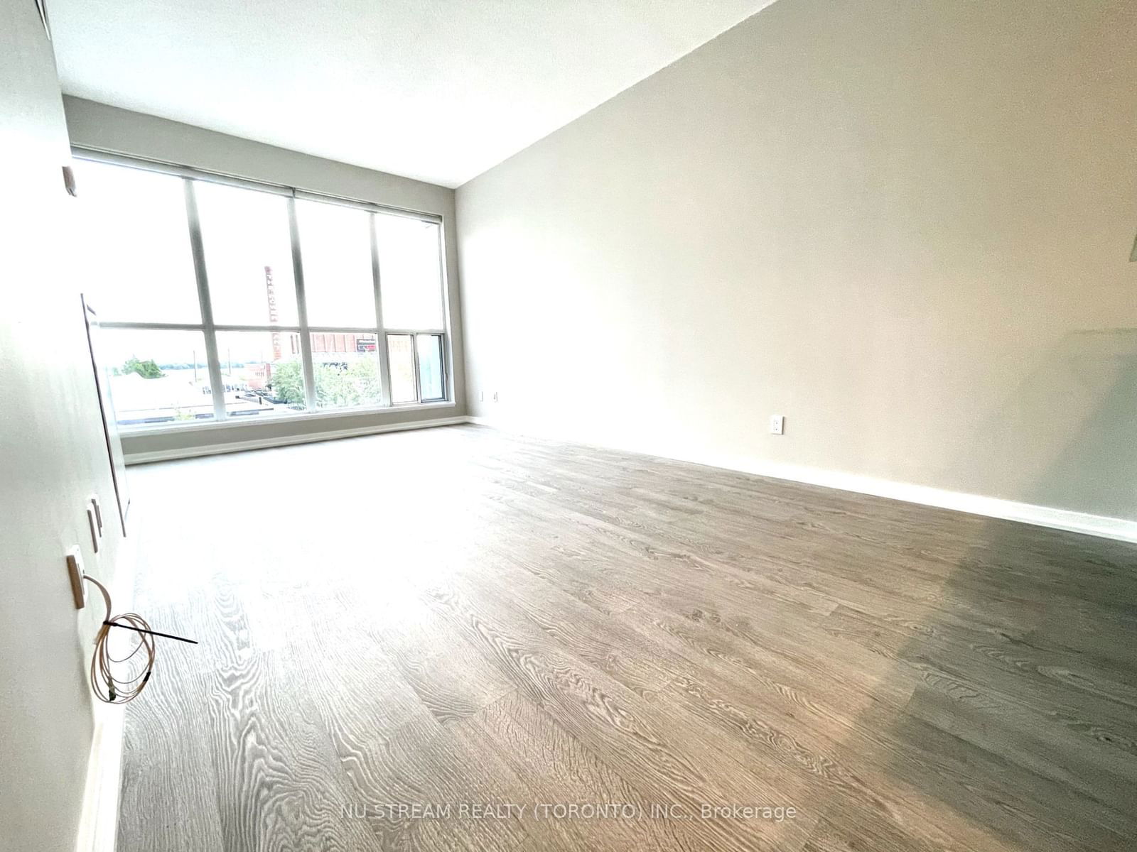 208 Queens Quay W, unit 314 for rent