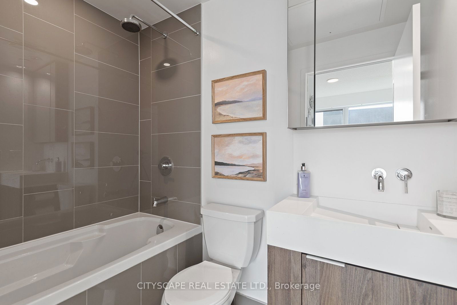 15 Lower Jarvis St, unit 1603 for sale - image #18