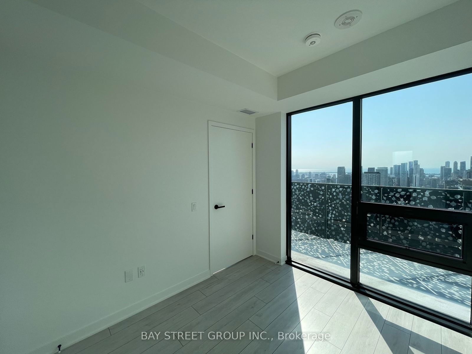 55 Charles St E, unit 4104 for rent - image #23